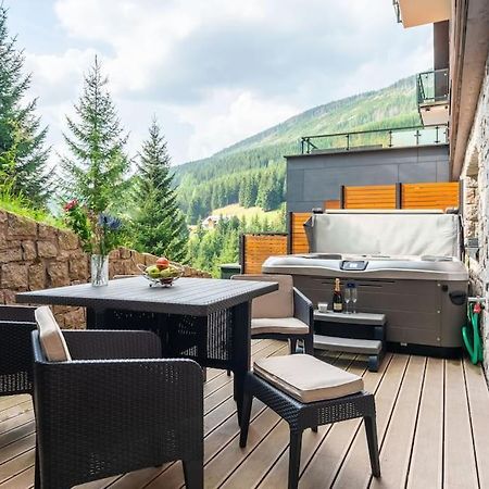 Apartment Adelka 104, Private Wellness - Whirlpool, Sauna, Parking Špindlerŭv Mlýn Exterior foto